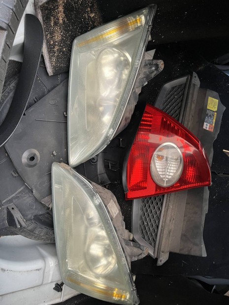 Ford Focus f�nysz�r� p�rba