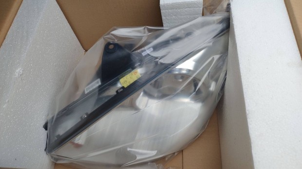 Ford Focus gy�ri �j bal els� f�nysz�r�