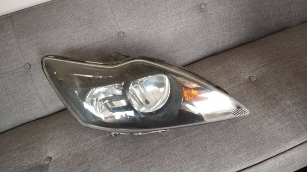 Ford Focus jobb els� l�mpa
