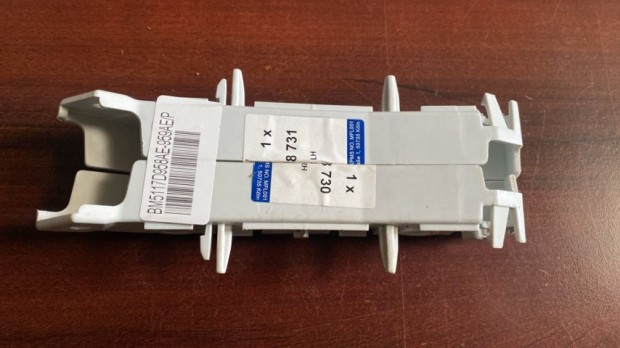 Ford Focus jobb �s bal l�kh�r�t� tart� BM5117D958AE - BM5117D959AE