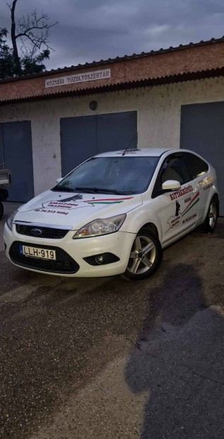 Ford Focus kisteheraut