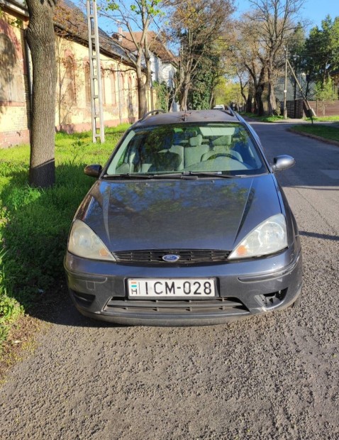 Ford Focus kombi 1.6 benzin