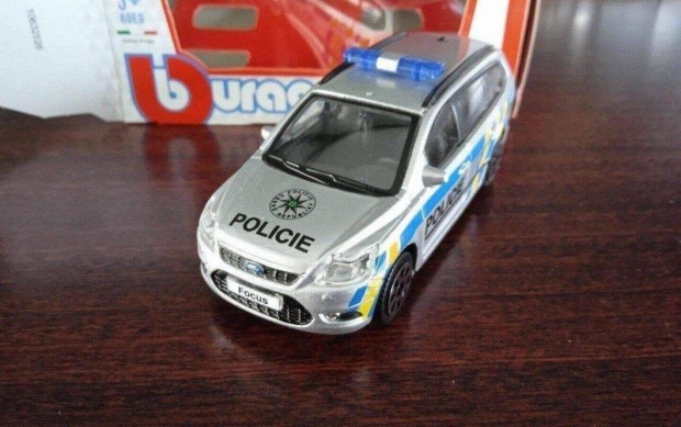 Ford Focus kombi Cseh police kisauto modell 1/43 Elad