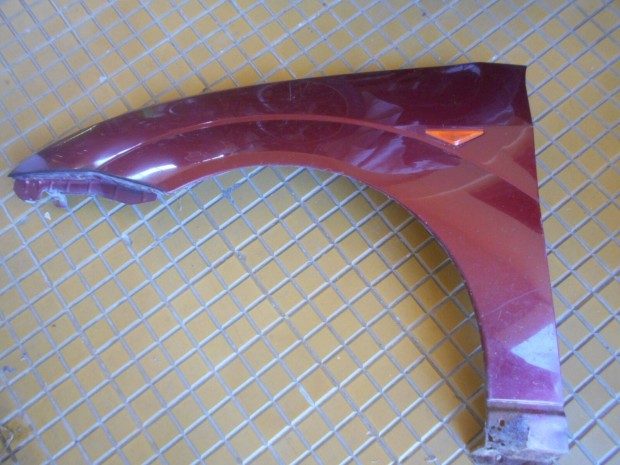 Ford Focus mk1 bal első sárvédő