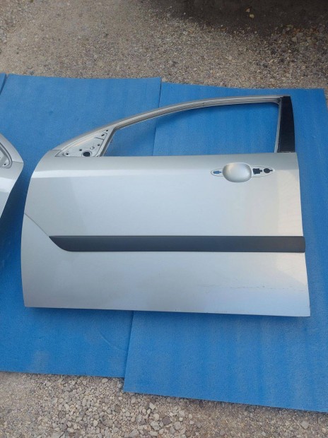 Ford Focus mk1 kombi bal első ajtó