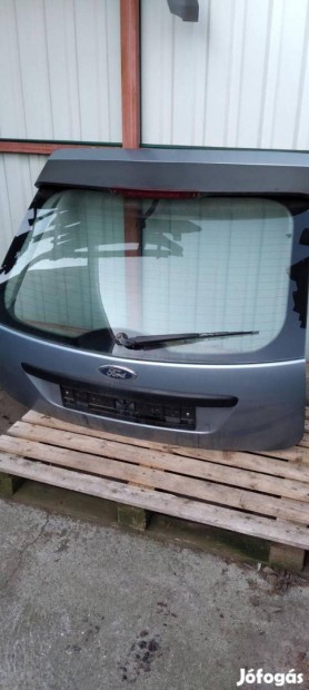 Ford Focus mk2 csomagt�rajt� �tajt�s kivitel 2005 t�l csomagt�r ajt�