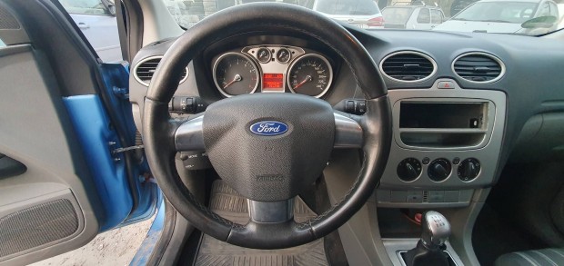 Ford Focus mk2 kormny