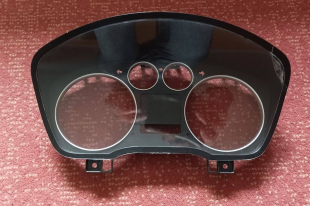 Ford Focus mk2 plexi, km-ra keret