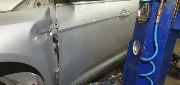 Ford Focus mk3 bal els ajt