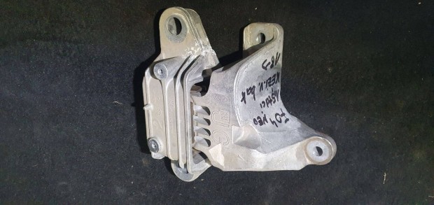 Ford Focus mk4 1.5tdci váltó tartó bak kézi váltós