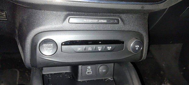 Ford Focus mk4 facelift kl�ma panel