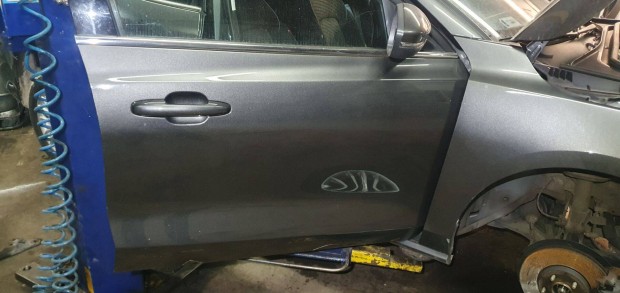 Ford Focus mk4 jobb els ajt