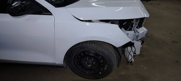 Ford Focus mk4 jobb els� s�rv�d�