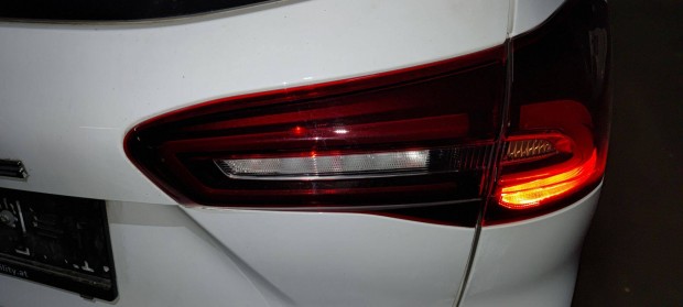 Ford Focus mk4 kombi jobb h�ts� bels� l�mpa