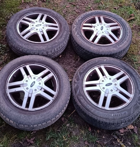 Ford Focus nyári kerék szett alufelnin 185/65R15 4x108