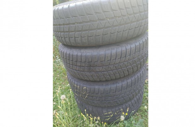 Ford Focuson hasznlt 195/65/r15 tli gumi garnitra dsztrcsval
