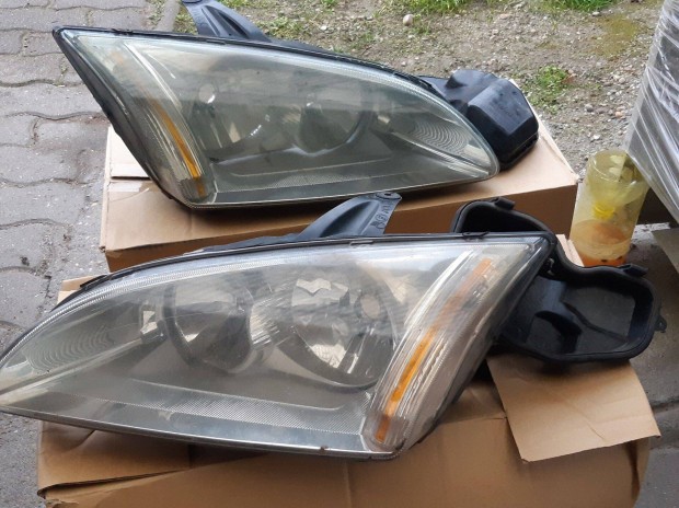 Ford Fokus Mk2 els fnysz prban gyri hasznlt srls mentes