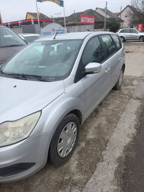 Ford Fokus kombi Elad�