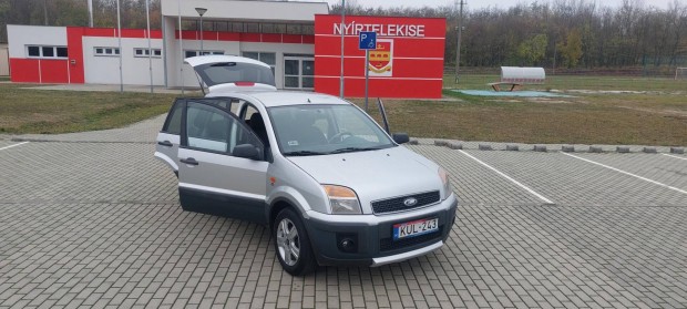 Ford Fusion 1.4 TDCi Elegance HA Sz�m�t Az �lla...