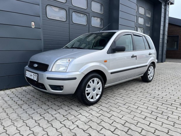 Ford Fusion 1.6 Trend Szervizelt / j Vezrls...