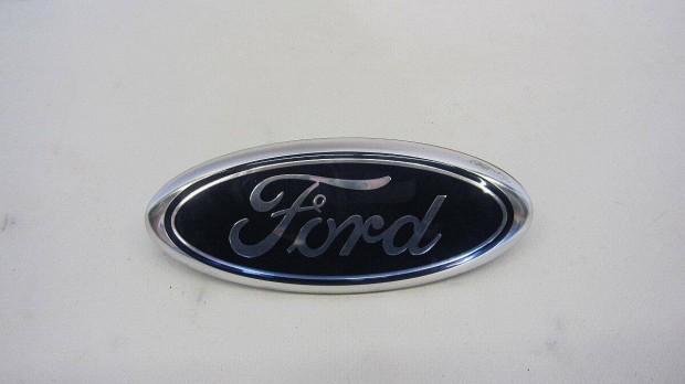 Ford Fusion Eladó gyári, bontott csomagtér ajtó embléma
