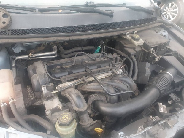 Ford Fusion Focus Mk2-es 1.6 16v motor.