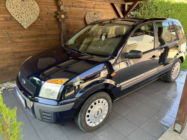 Ford Fusion eladó