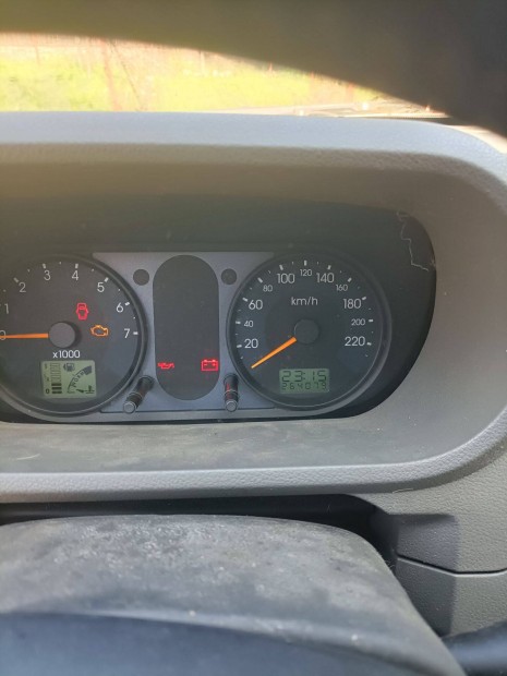 Ford Fusion elad