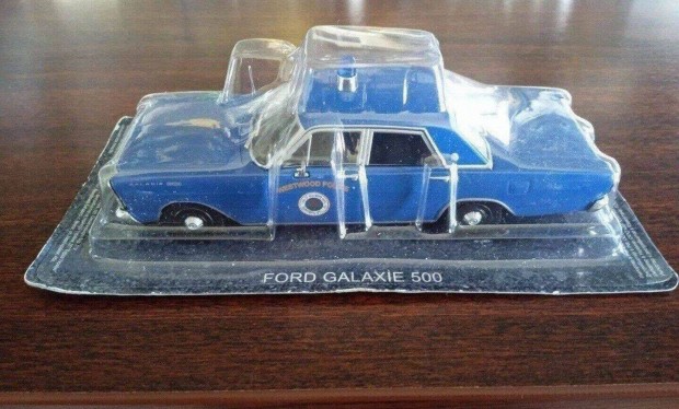 Ford Galaxie 500 USA polis kisauto modell 1/43 Elad