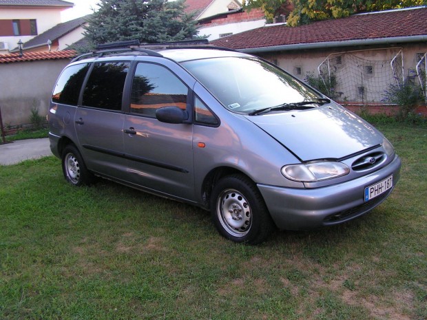 Ford Galaxy 2,0 I. benz. 7 szemly, vonhorog, friss mszaki