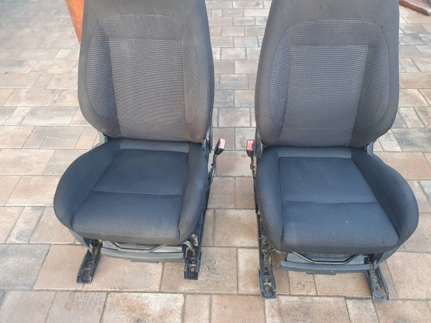 Ford Galaxy S-Max els� �l�s.