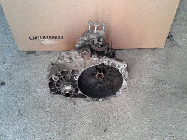 Ford Galaxy VR6 sebess�gv�lt�