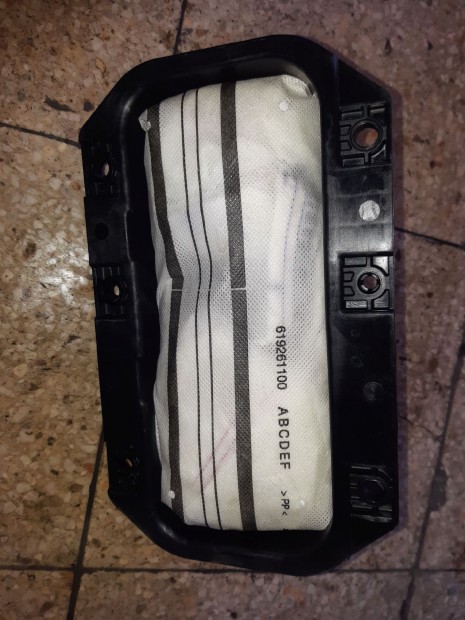 Ford Grand C-Max Utasoldali L�gzs�k