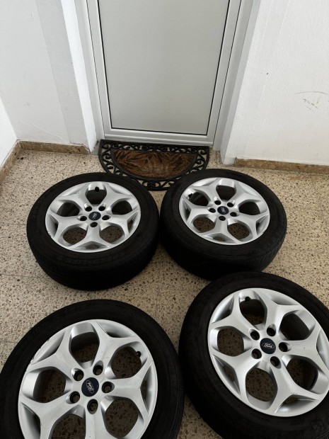 Ford Gyri alufelni 16"