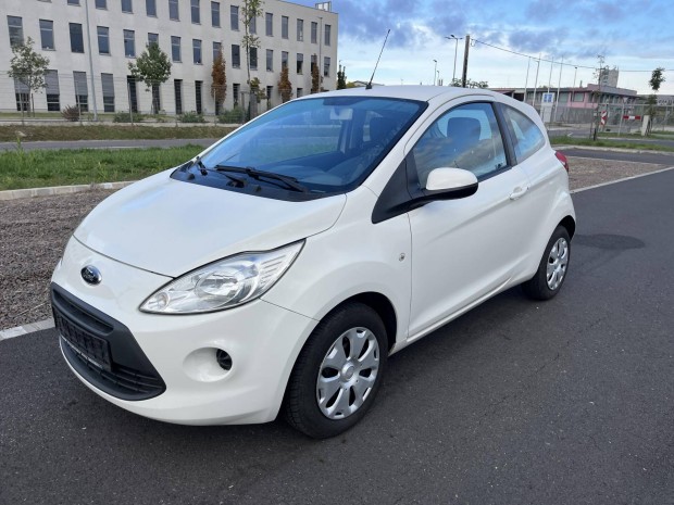 Ford KA 1.2 Champions végig vezetett szerv.köny...