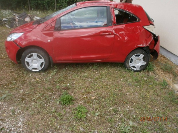 Ford-KA Trend ,2012-es ,Osztrákról :komplett,de sérűlt balos ajtó