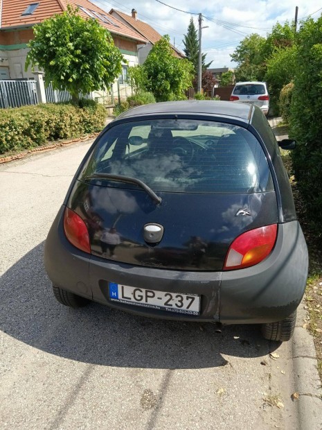 Ford-KA autó eladó, rendszeresen karbantartott, klimás