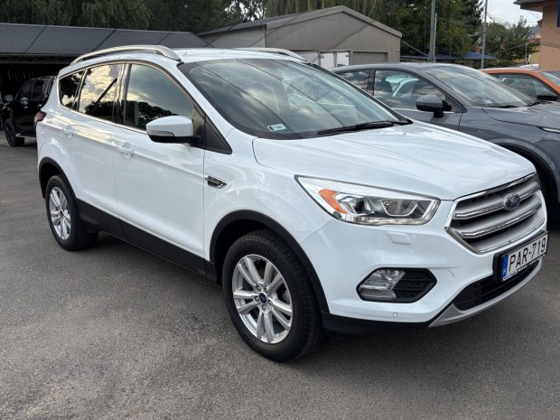 Ford Kuga 1.5 Ecoboost Business Technology Magy...