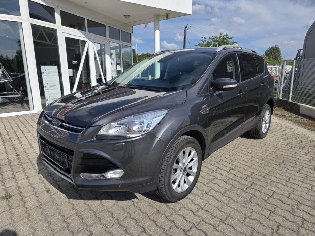 Ford Kuga 1.5 Ecoboost Titanium 2WD Szervizkny...
