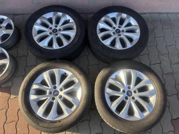 Ford Kuga 7.5X17 ET52.5 5X108 gy�ri alufelni