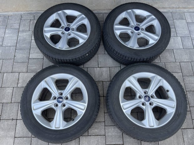 Ford Kuga Gyri 17' Alufelni Tligumival 235/55R17!