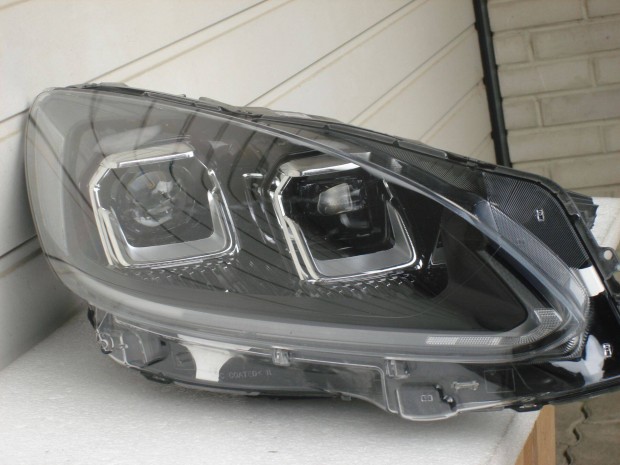 Ford Kuga Jobb első Full Led Fényszóró LV4B-13E016-AH 2020-tól