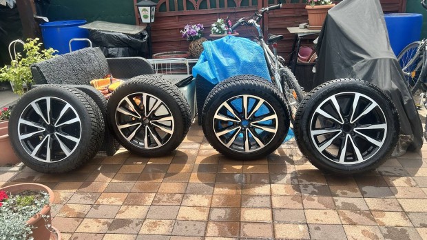 Ford Kuga gyári alufelni 18", téli gumival