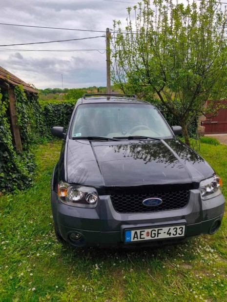 Ford Maverick 3.0i V6 XLT AWD Automata