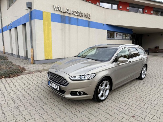 Ford Mondeo 1.5 Ecoboost Titanium 1 v Garancia