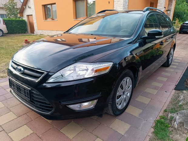 Ford Mondeo 1.6 TDCi Trend Vonhorog! Friss ms...
