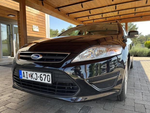 Ford Mondeo 1.6 Ti-Vct Ambiente El�re egyeztete...