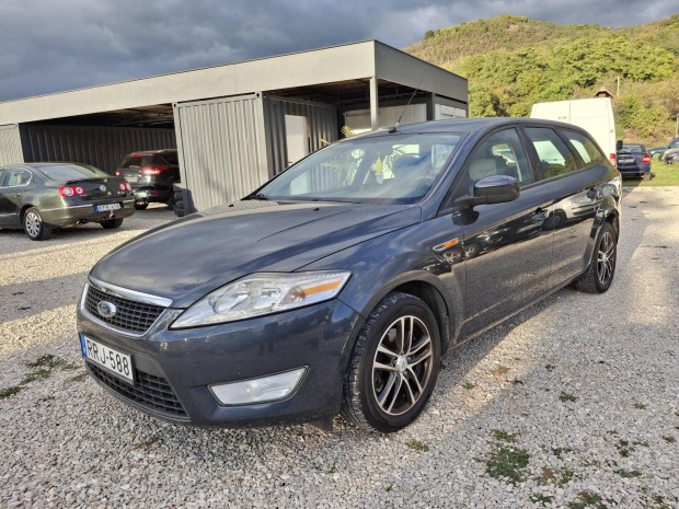 Ford Mondeo 1.6 Titanium Szervizelt. Szép Állap...