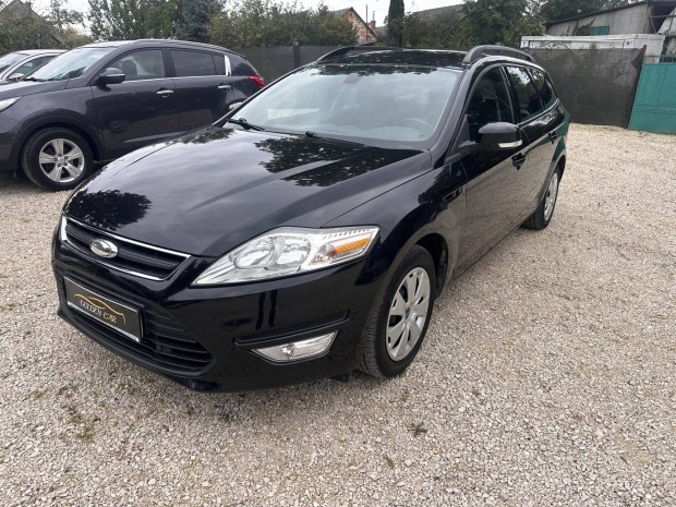 Ford Mondeo 1.6 Trend Friss Műszaki!! Tolató ra...