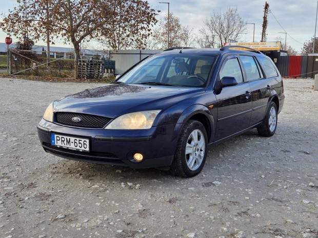 Ford Mondeo 1.8 Ghia Friss m�szaki. Kiv�l� moto...